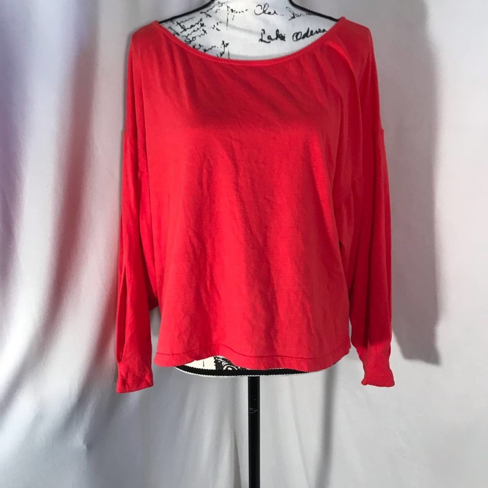 T.La Scooped Neck Long Sleeve Red Blouse Sz M